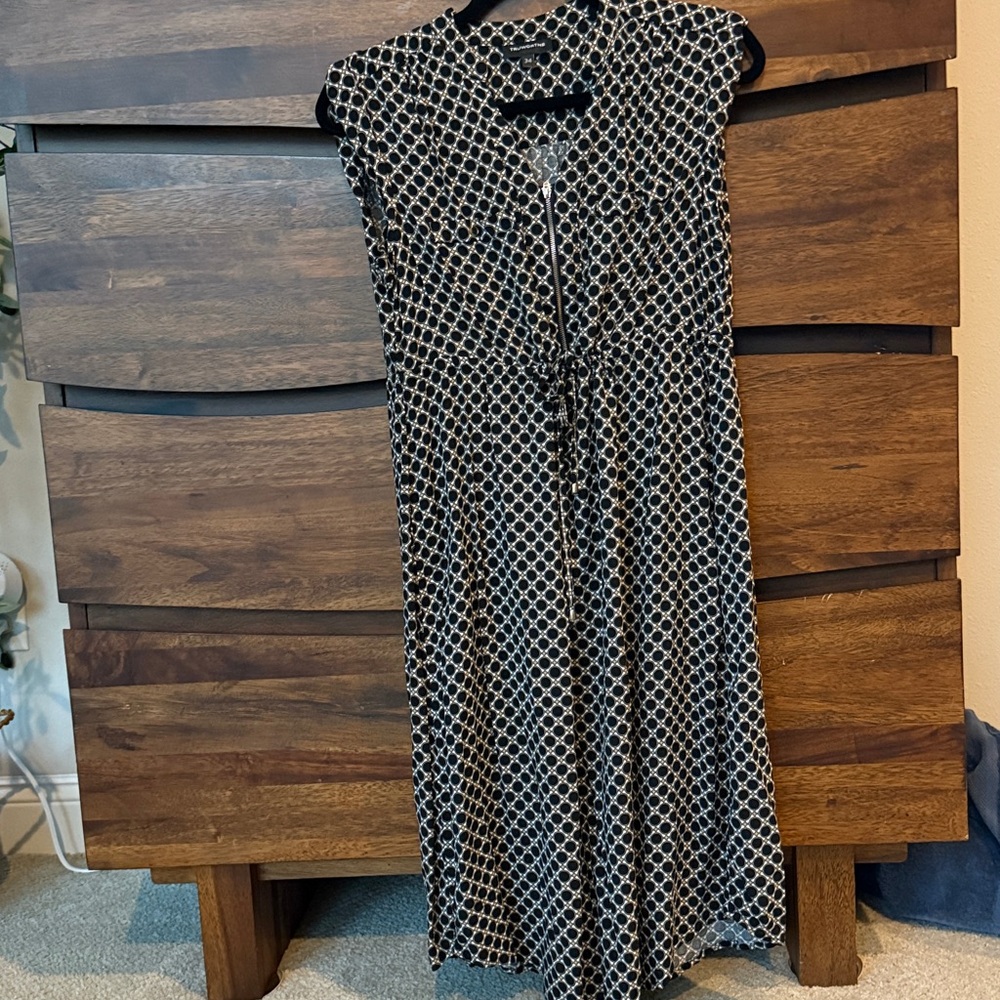 Black and White Geometric Dress